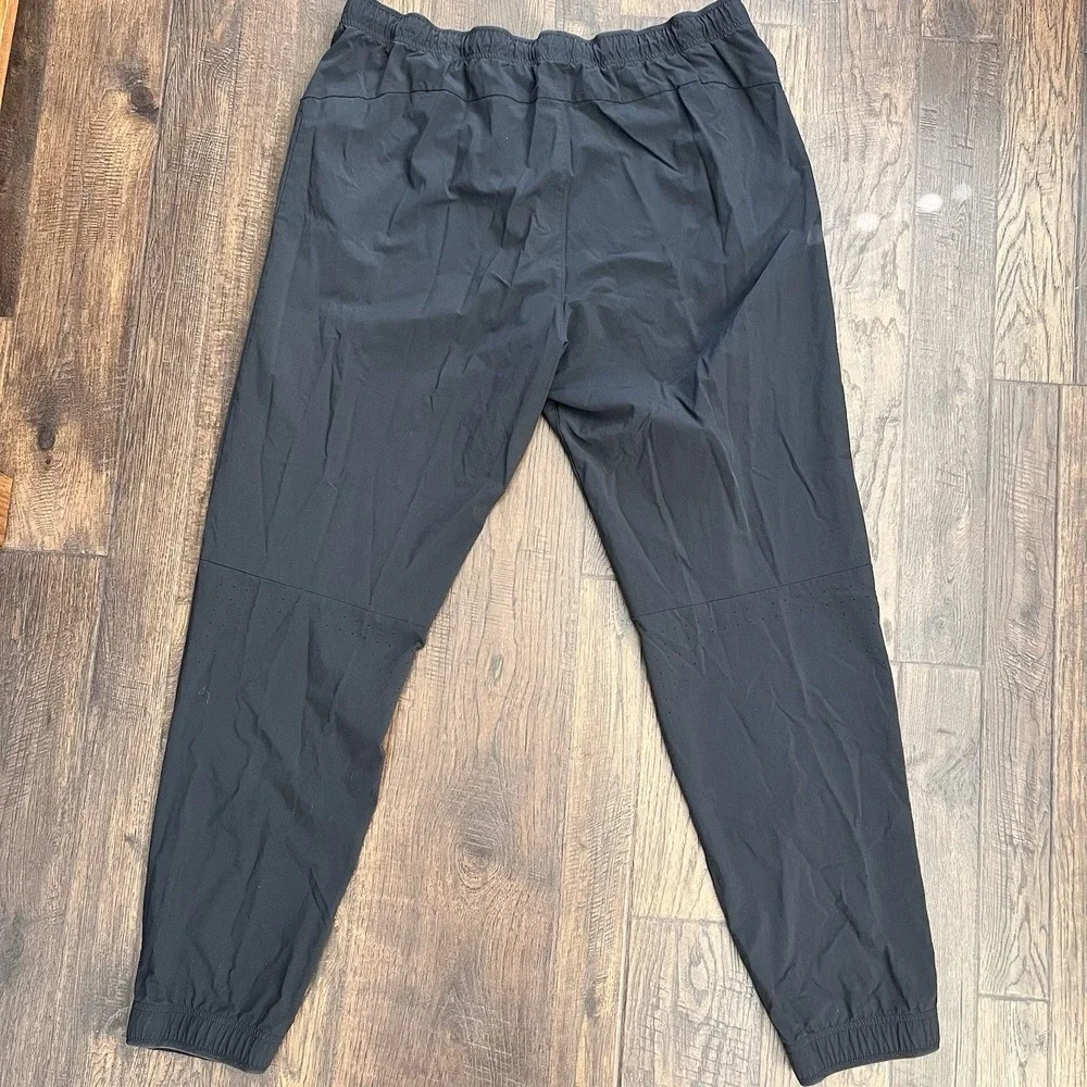 REI‎ XL Charcoal Black Mens Athletic Pants Lightweight Breathable Outdoors Co-op